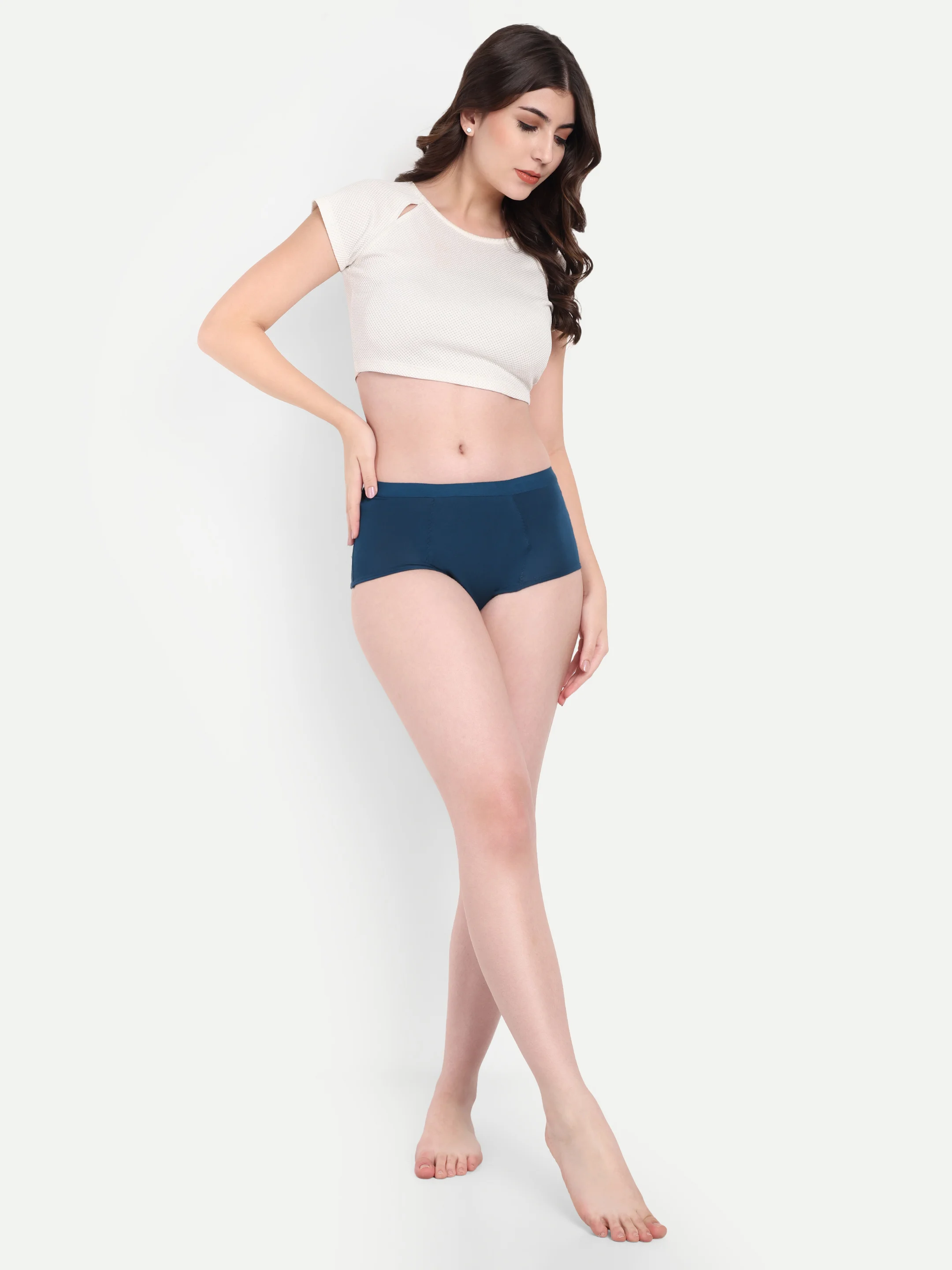 ecomm female shoot